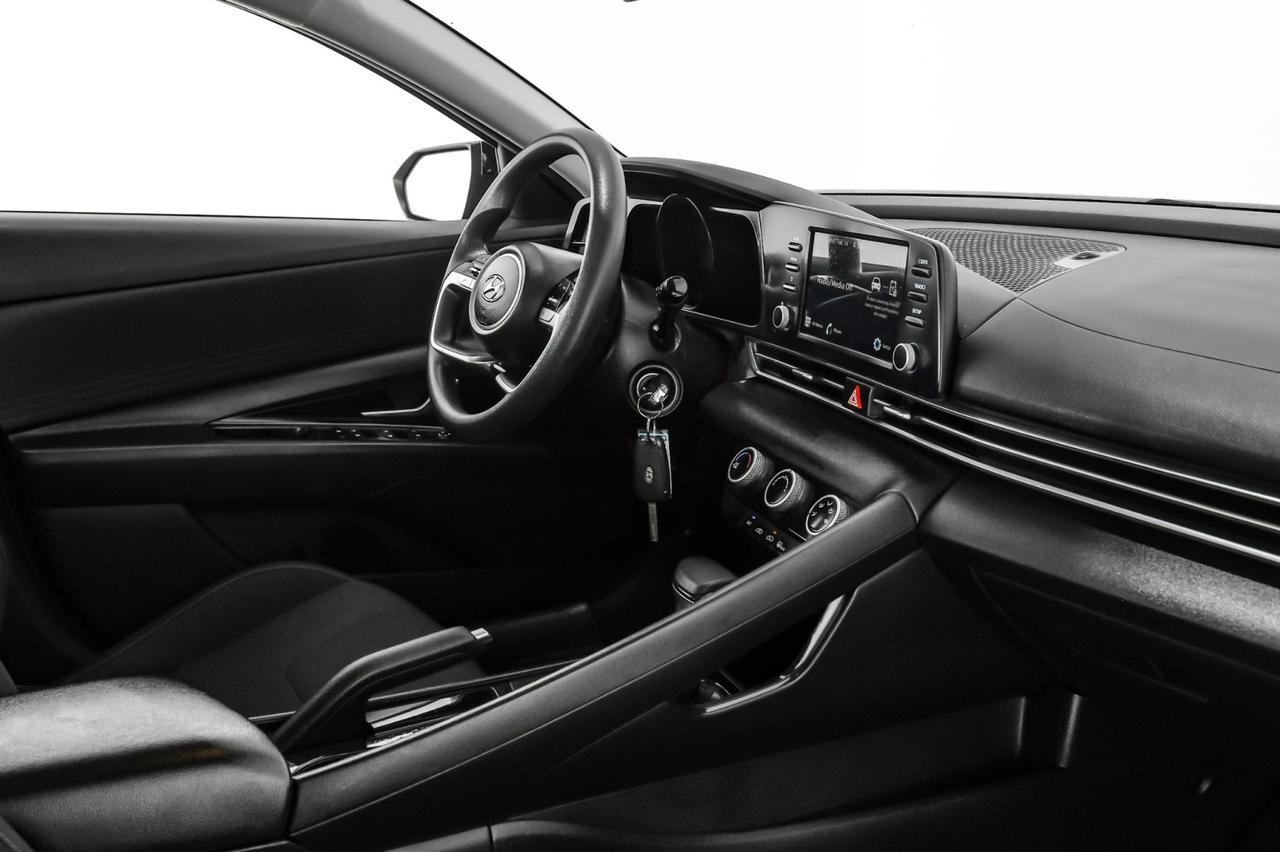 2021 Hyundai Elantra SE BLIND SPOT ASSIST LANE KEEP ASSIST FORWARD COLLISION ALERT REAR CAMERA BLUETOOTH Carrollton TX