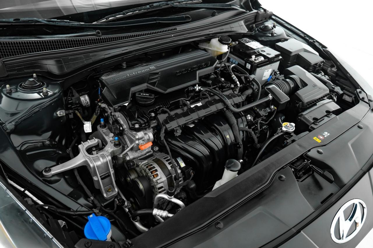 2021 Hyundai Elantra SE BLIND SPOT ASSIST LANE KEEP ASSIST FORWARD COLLISION ALERT REAR CAMERA BLUETOOTH Carrollton TX