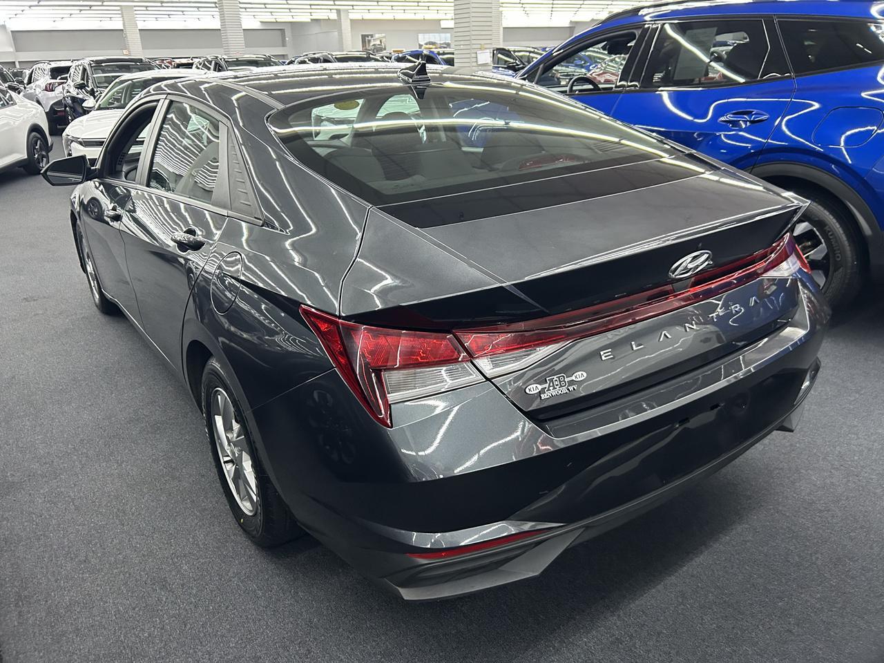 2021 Hyundai Elantra SE IVT Benwood WV