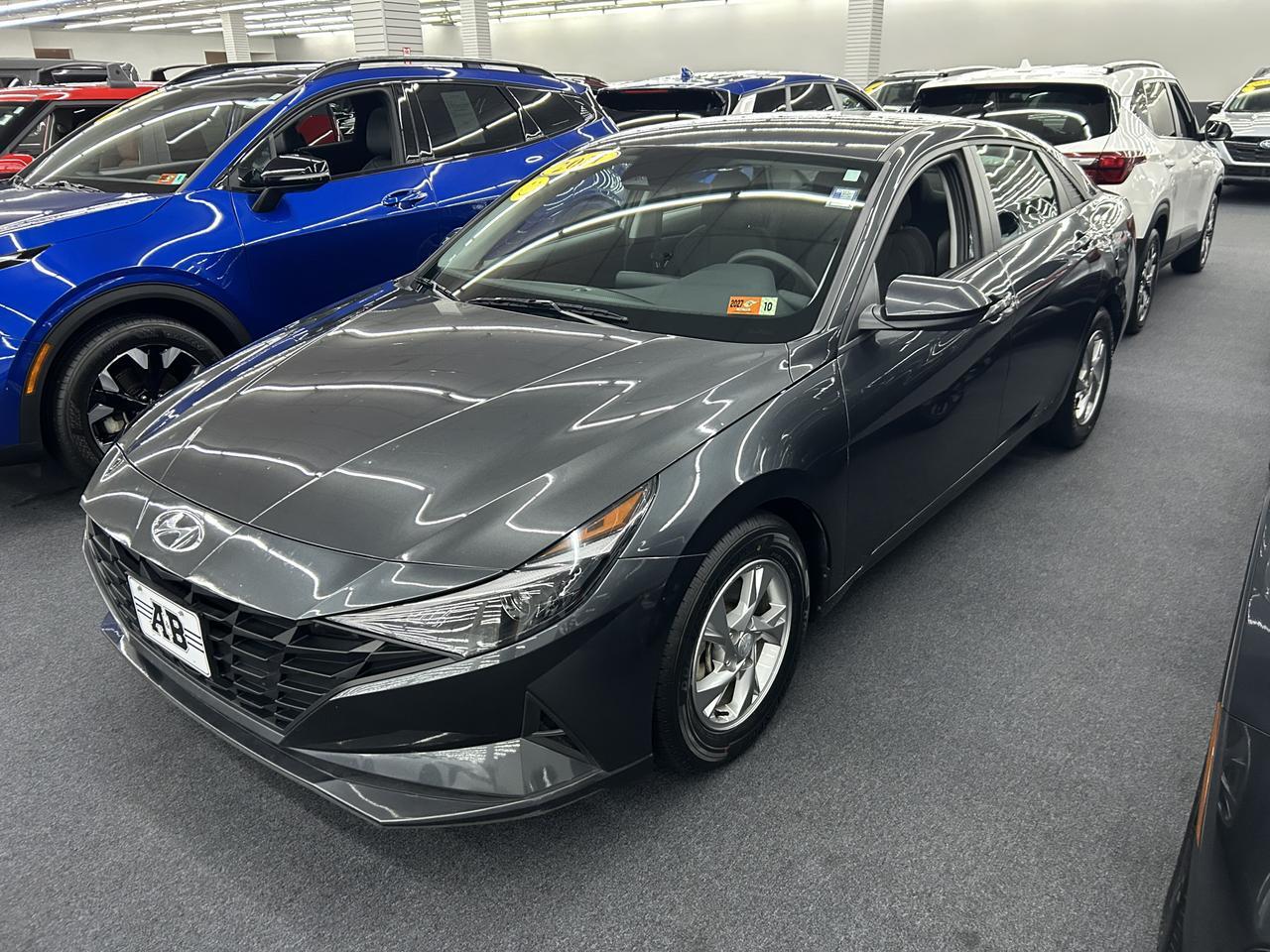 2021 Hyundai Elantra SE IVT