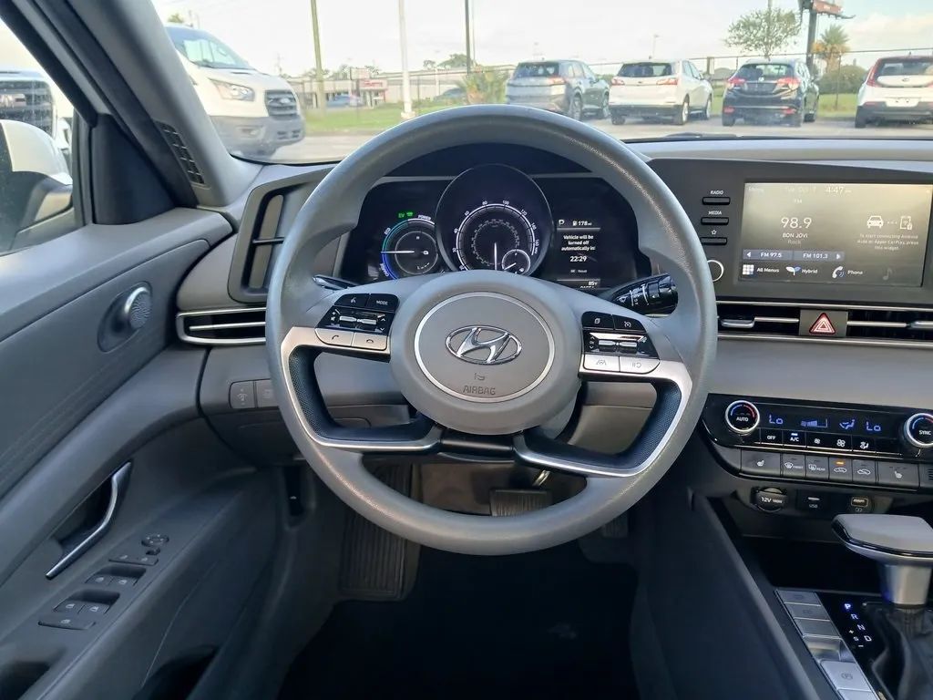 2021 Hyundai Elantra SEL HEV Sedan 4D Maitland FL