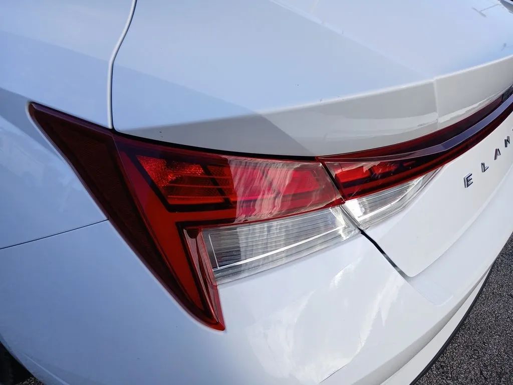 2021 Hyundai Elantra SEL HEV Sedan 4D Maitland FL