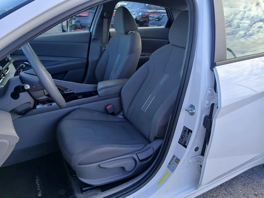 2021 Hyundai Elantra SEL HEV Sedan 4D Maitland FL