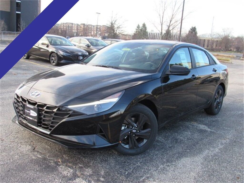 New 2021 Hyundai Elantra Sel In Highland Park Il