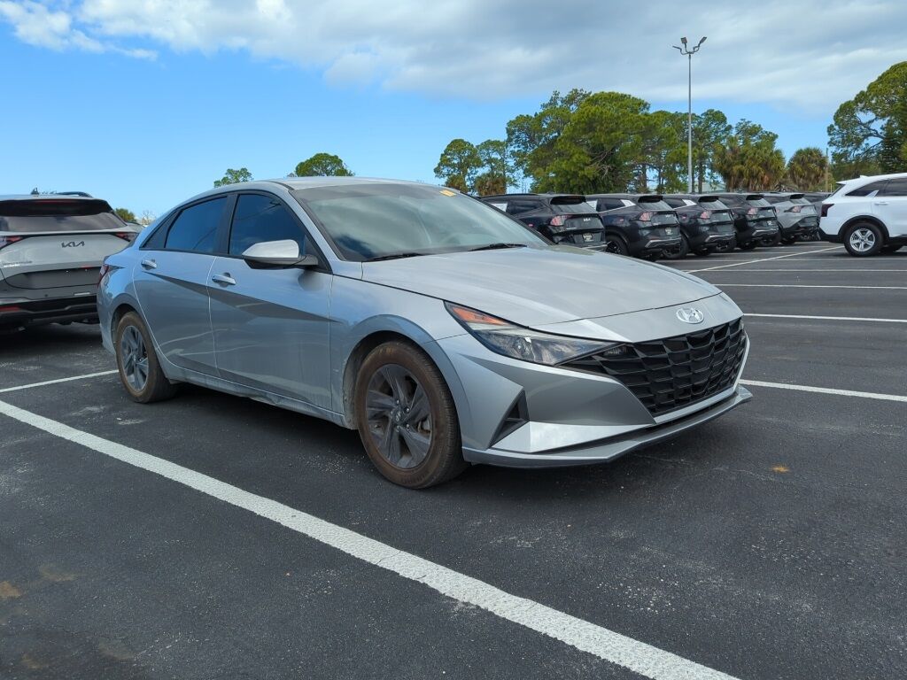 2021 Hyundai Elantra SEL Oshkosh WI
