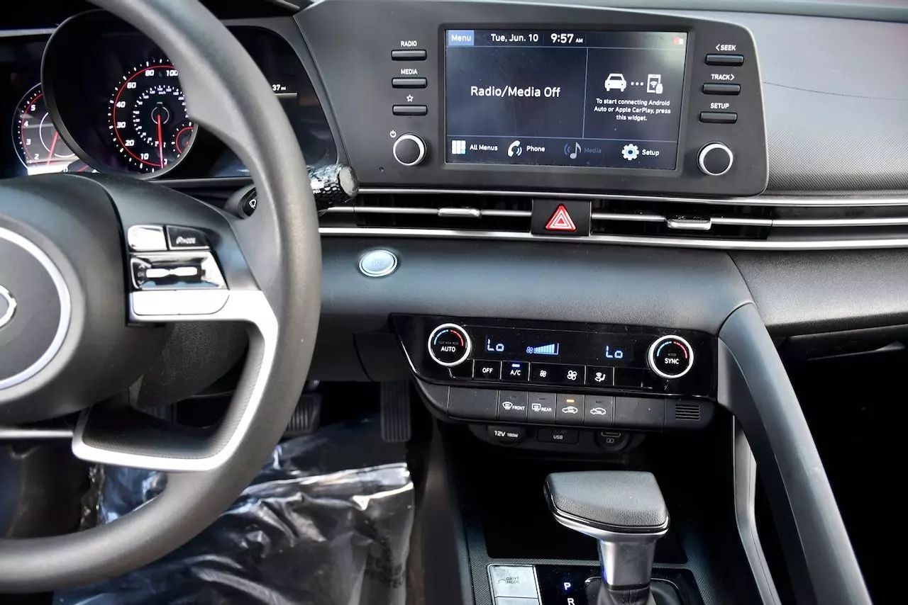 2021 Hyundai Elantra SEL Sedan 4D Doral FL