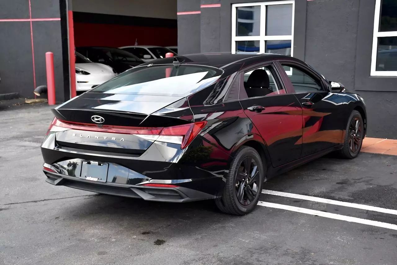 2021 Hyundai Elantra SEL Sedan 4D Doral FL