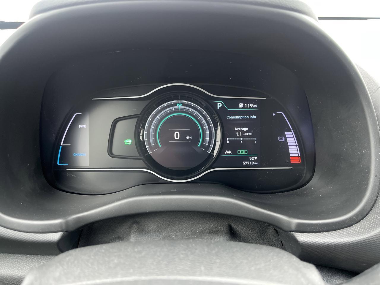 2021 Hyundai Kona Electric Limited FWD w/Sunroof HeatedLeatherSeats Saukville WI