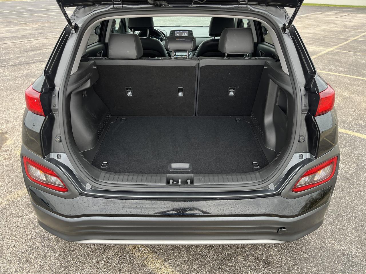 2021 Hyundai Kona Electric Limited FWD w/Sunroof HeatedLeatherSeats Saukville WI