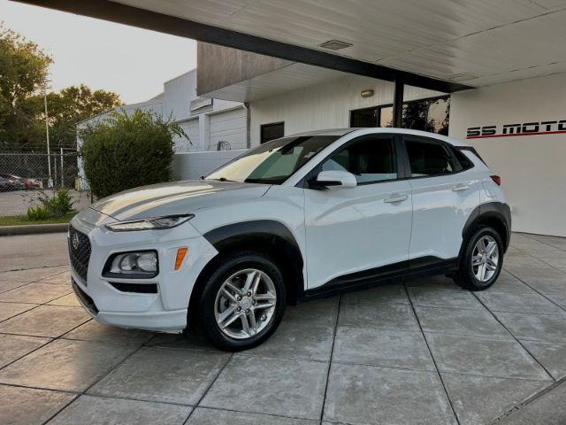 2021 Hyundai Kona SE 70,272 mi.