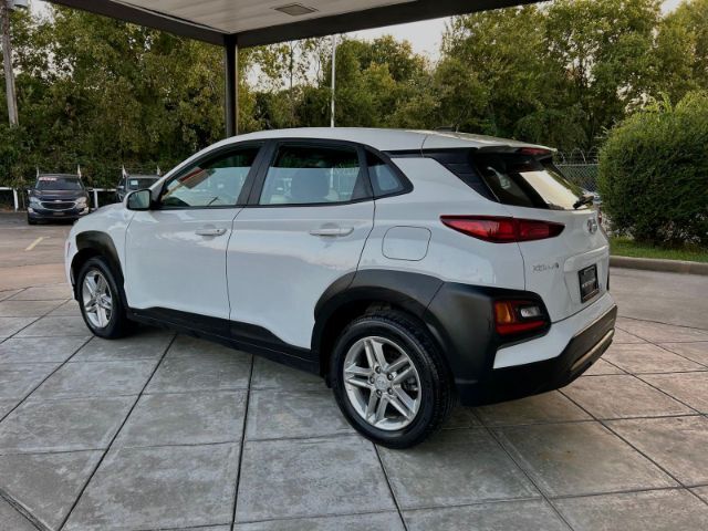 2021 Hyundai Kona SE 70,272 mi.