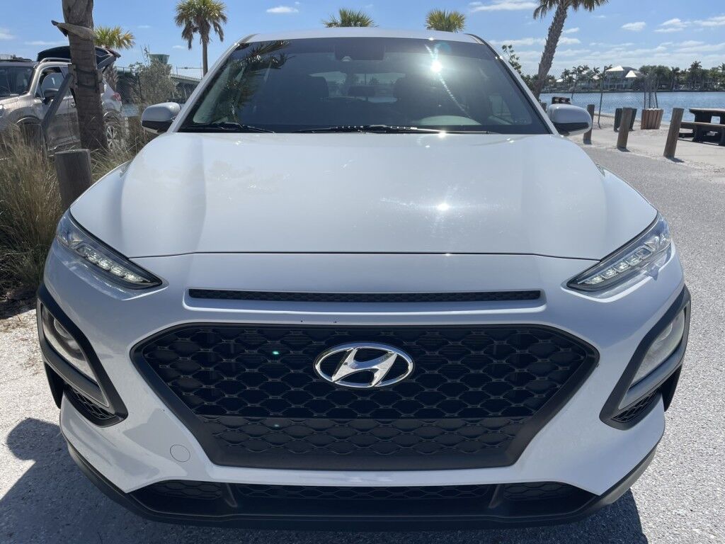 2021 Hyundai Kona SE~1 OWNER~CLEAN CARFAX~LANE KEEP ASSIST~APPLE CAR PLAY~ONLINE F Sarasota FL