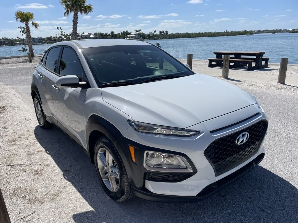 2021 Hyundai Kona SE~1 OWNER~CLEAN CARFAX~LANE KEEP ASSIST~APPLE CAR PLAY~ONLINE F Sarasota FL
