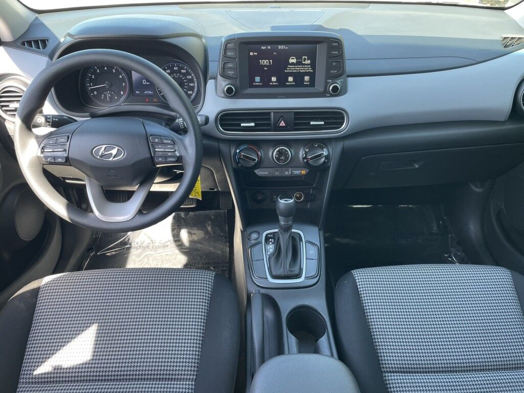 2021 Hyundai Kona SE~1 OWNER~CLEAN CARFAX~LANE KEEP ASSIST~APPLE CAR PLAY~ONLINE F Sarasota FL