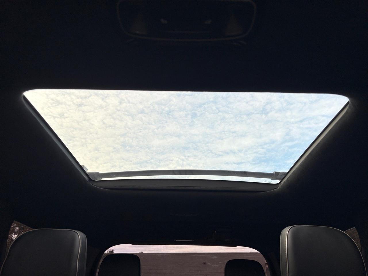 2021 Hyundai Palisade Calligraphy, HEADS UP DISPLAY, POWER LIFTGATE, HIGHWAY DRIVING ASSIST, BLIND SPOT ALERT, MOONROOF, HEATED & COOLING SEATS, POWER 3RD ROW, DRIVE TALK INTERCOM, 360 BACKUP CAMERA, APPLE CARPLAY/ANDROID AUTO, AUTO START/STOP, CLEAN CARFAX, THIS SUV HAS Virginia Beach VA