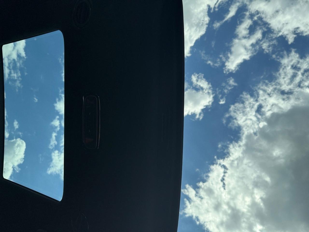 2021 Hyundai Palisade Calligraphy, SUNROOF, HEATED FRONT AND BACK SEATS, 3RD ROW, APPLE CARPLAY, 360 CAMERA, BLIND SPOT ALERT, DRIVE THIS HYUNDAI HOME TODAY! Norfolk VA