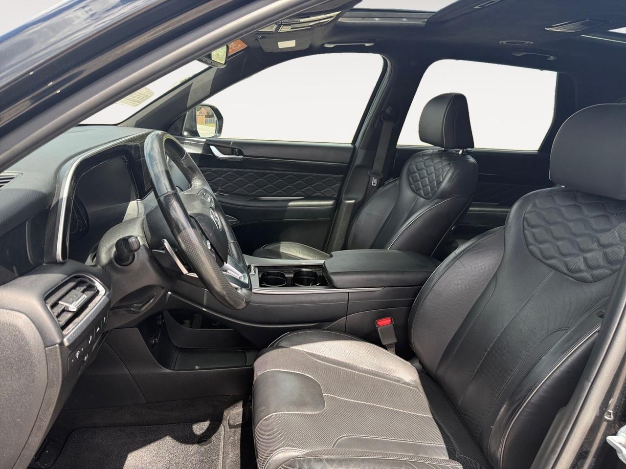2021 Hyundai Palisade Calligraphy, SUNROOF, HEATED FRONT AND BACK SEATS, 3RD ROW, APPLE CARPLAY, 360 CAMERA, BLIND SPOT ALERT, DRIVE THIS HYUNDAI HOME TODAY! Norfolk VA