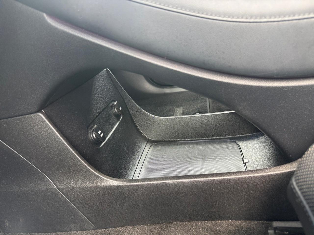 2021 Hyundai Palisade Calligraphy, SUNROOF, HEATED FRONT AND BACK SEATS, 3RD ROW, APPLE CARPLAY, 360 CAMERA, BLIND SPOT ALERT, DRIVE THIS HYUNDAI HOME TODAY! Norfolk VA