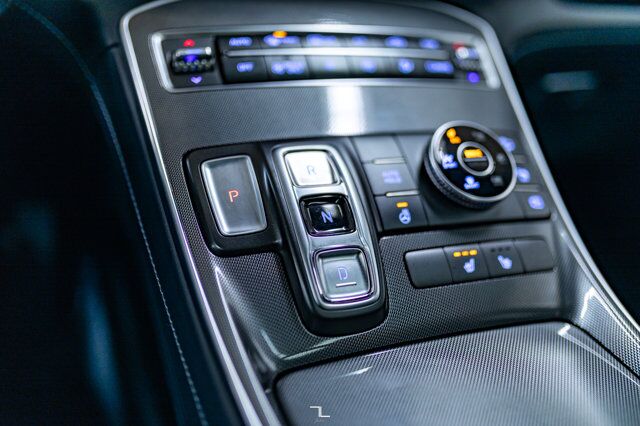 2021 Hyundai Santa Fe Hybrid AWD Preferred Leather Roof BCam Red Deer AB