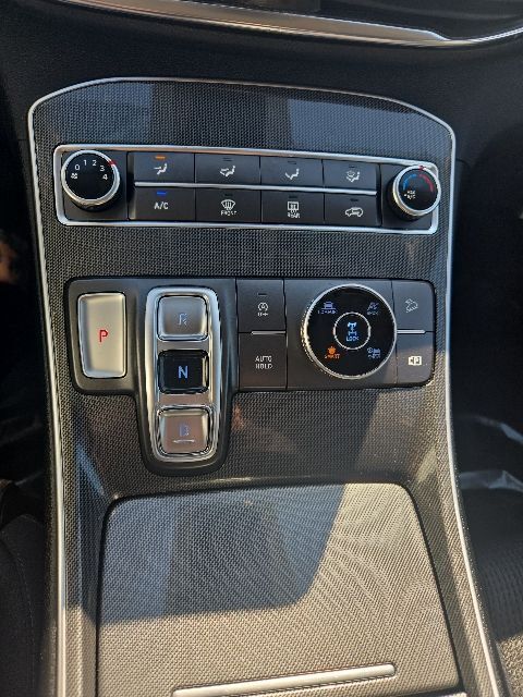 2021 Hyundai Santa Fe SE West Burlington IA