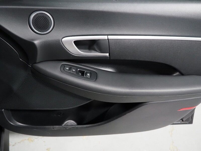 2021 Hyundai Sonata SE *ADAPTIVE CRUISE, SAFETY ALERTS, BACKUP-CAMERA, COLOR TOUCHSCREEN, LED HEADLIGHTS, ALLOY WHEELS, ANDROID & APPLE Round Rock TX