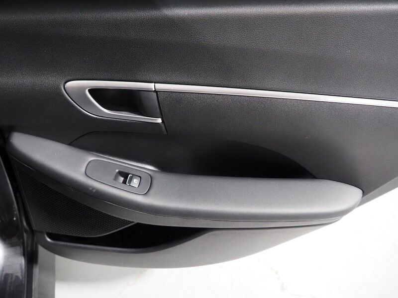 2021 Hyundai Sonata SE *ADAPTIVE CRUISE, SAFETY ALERTS, BACKUP-CAMERA, COLOR TOUCHSCREEN, LED HEADLIGHTS, ALLOY WHEELS, ANDROID & APPLE Round Rock TX