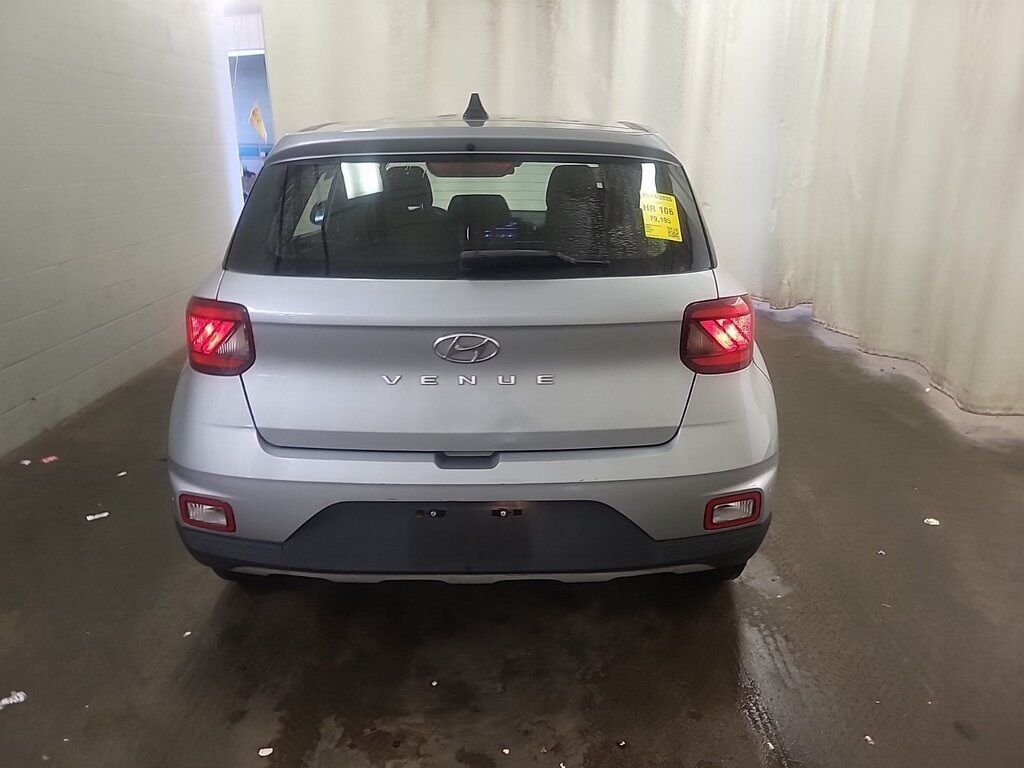 2021 Hyundai Venue SE Akron