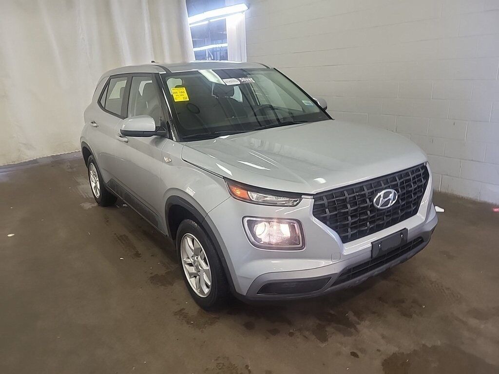 2021 Hyundai Venue SE Akron