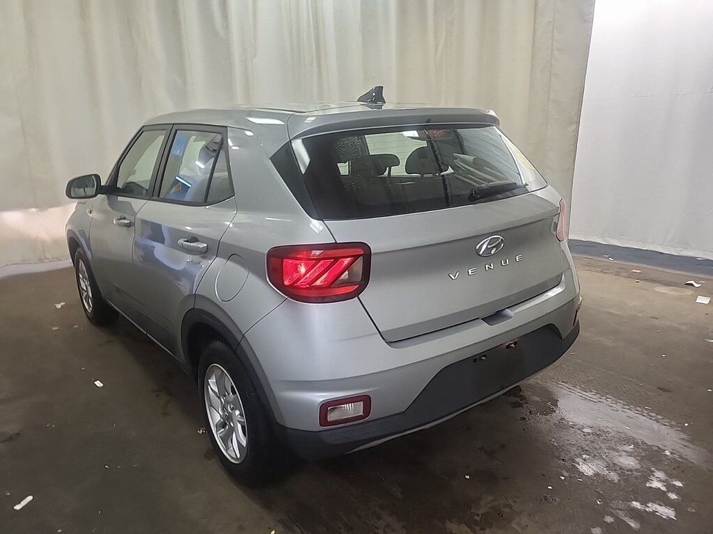 2021 Hyundai Venue SE Akron
