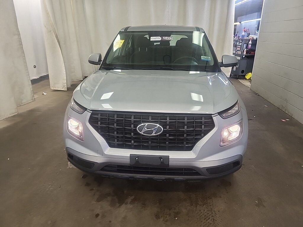 2021 Hyundai Venue SE Akron
