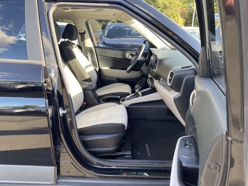 2021 Hyundai Venue SEL Bristol  PA