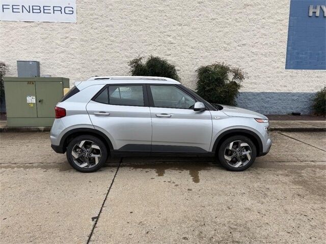 2021 Hyundai Venue SEL