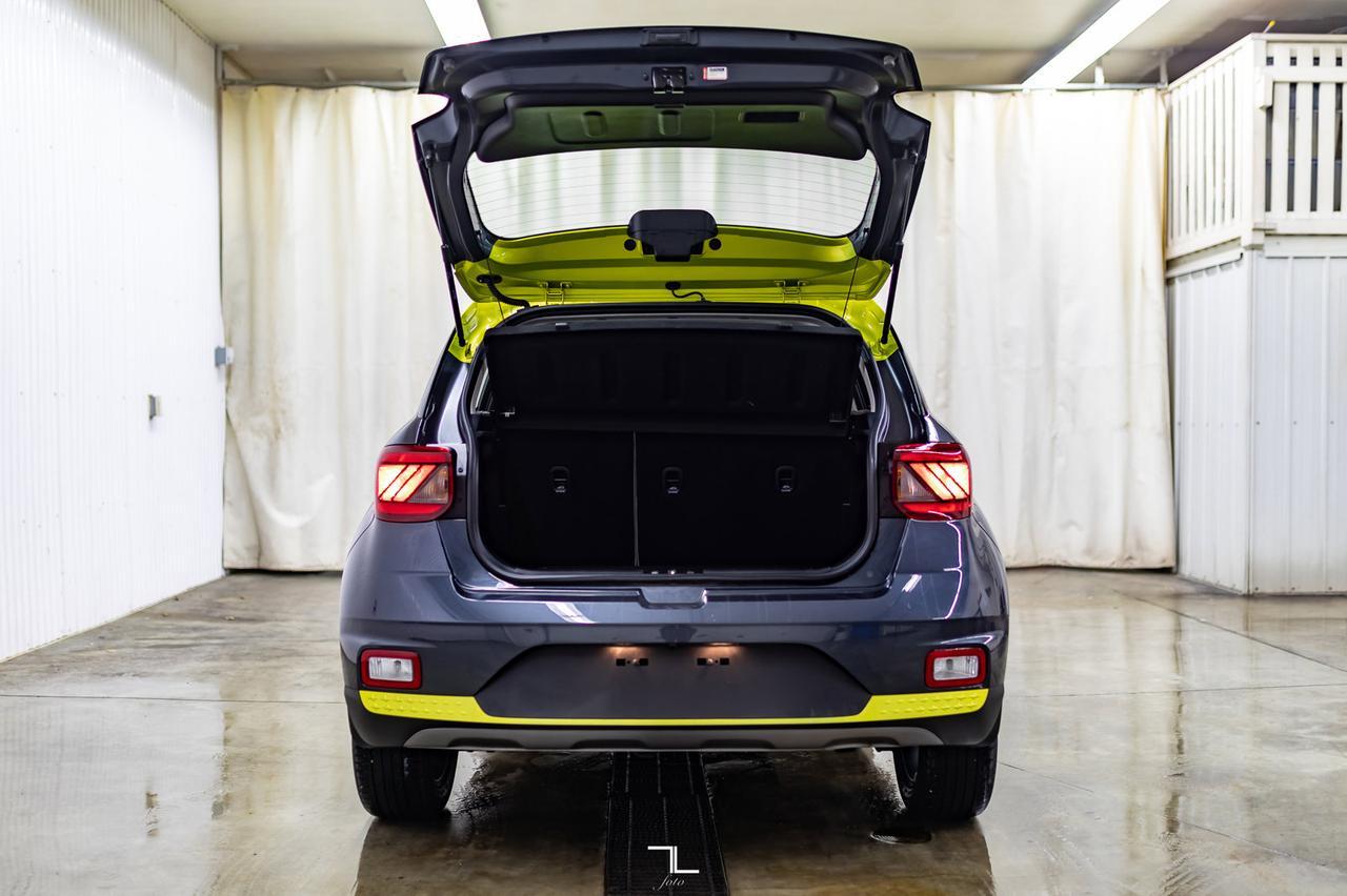 2021 Hyundai Venue Trend BCam Red Deer AB