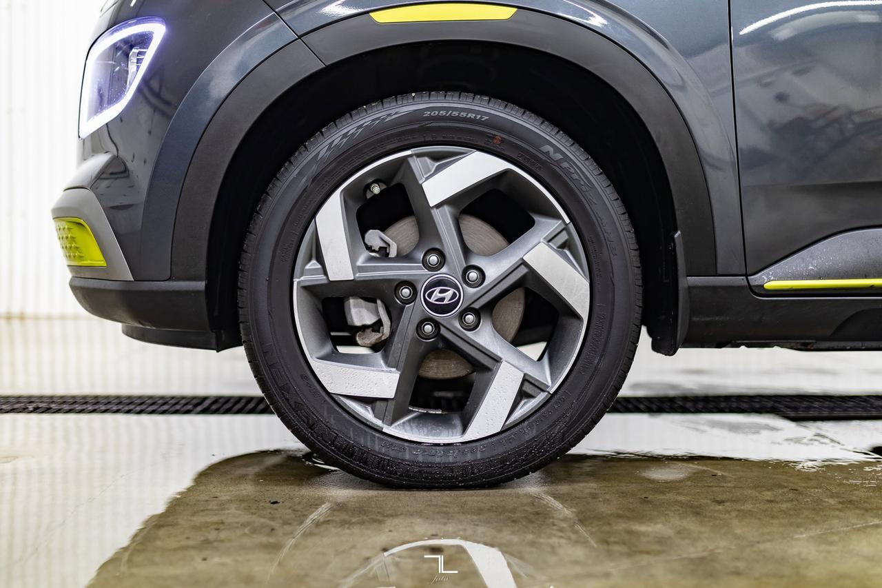 2021 Hyundai Venue Trend BCam Red Deer AB