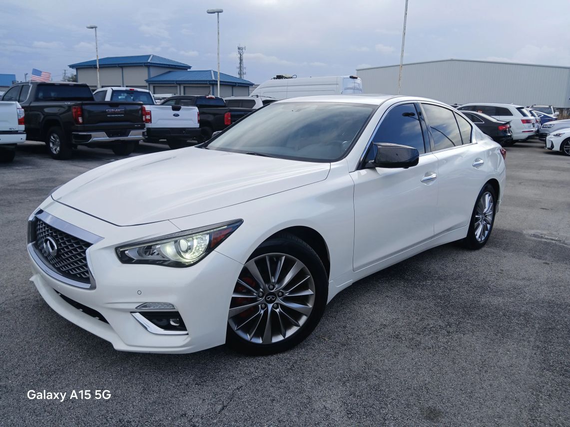 2021 INFINITI Q50 LUXE Sedan 4D