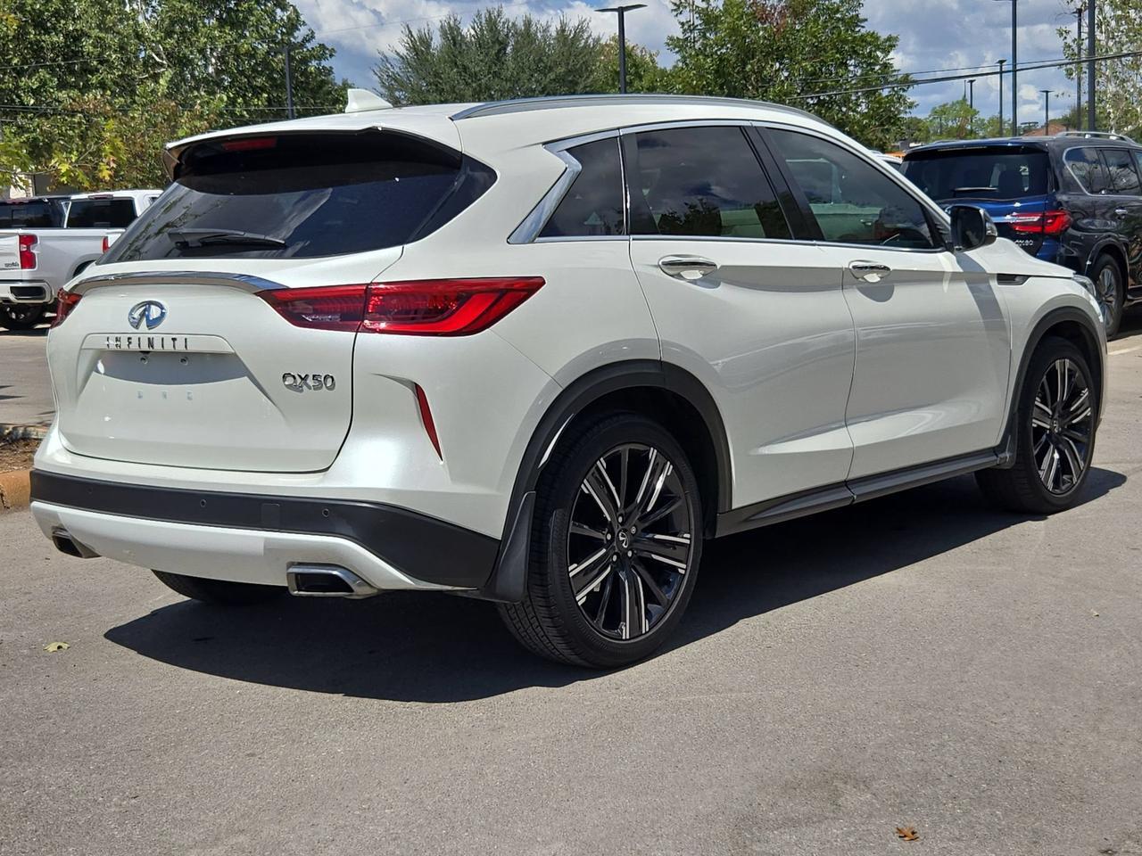 2021 INFINITI QX50 LUXE