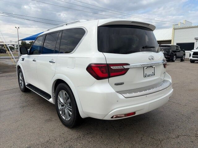 2021 INFINITI QX80 LUXE