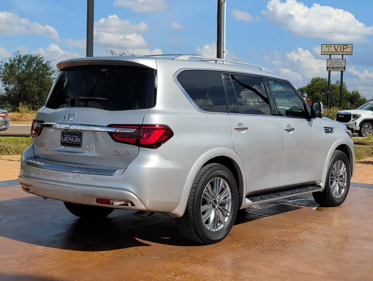 2021 INFINITI QX80 LUXE