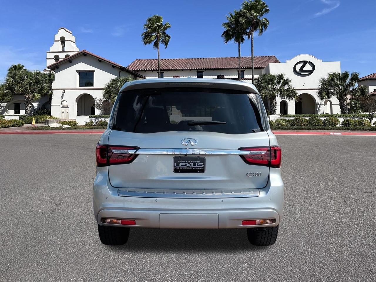 2021 INFINITI QX80 LUXE