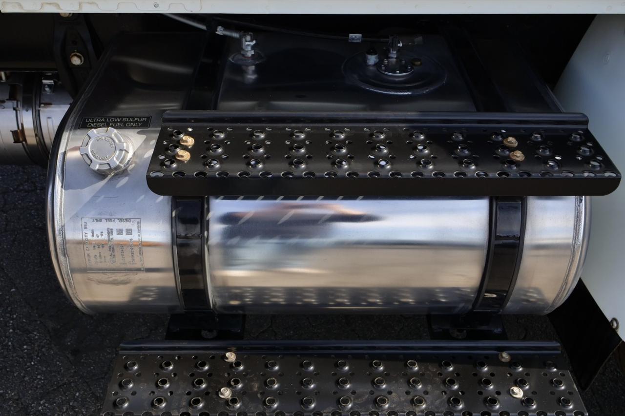 2021 International MV607 / Morgan Box Truck / DRW / Cummins Diesel! Lincolnton NC