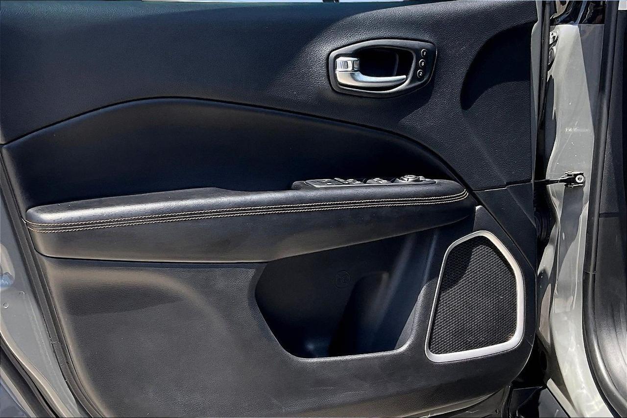 2021 JEEP COMPASS LIMITED GRAY at G Motors