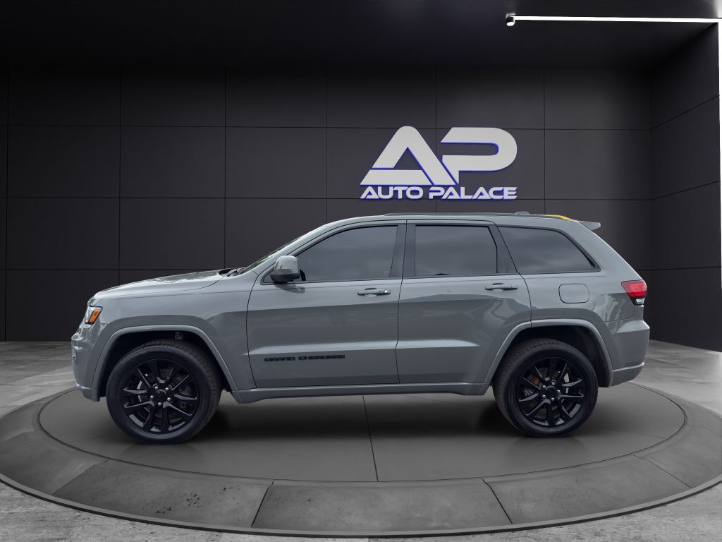 2021 JEEP GRAND CHEROKEE LAREDO KBB VALUE 24K Columbus OH