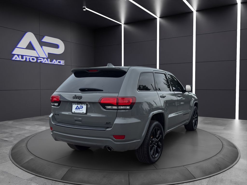 2021 JEEP GRAND CHEROKEE LAREDO KBB VALUE 24K Columbus OH