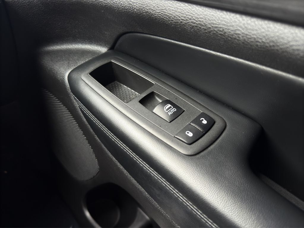 2021 JEEP GRAND CHEROKEE LAREDO KBB VALUE 24K Columbus OH