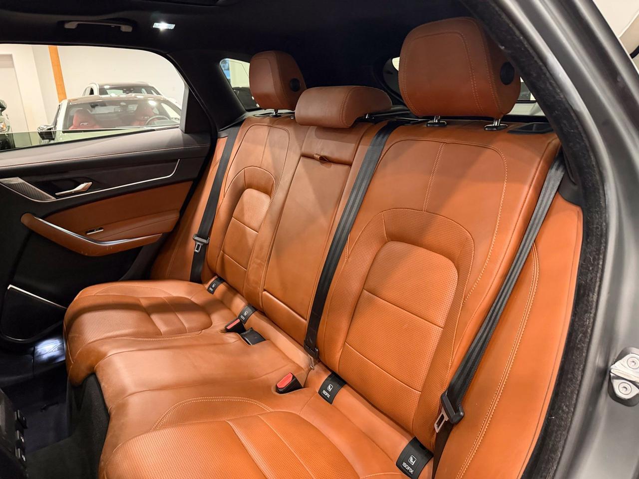 2021 Jaguar F-PACE P400 R-Dynamic S Gladstone OR