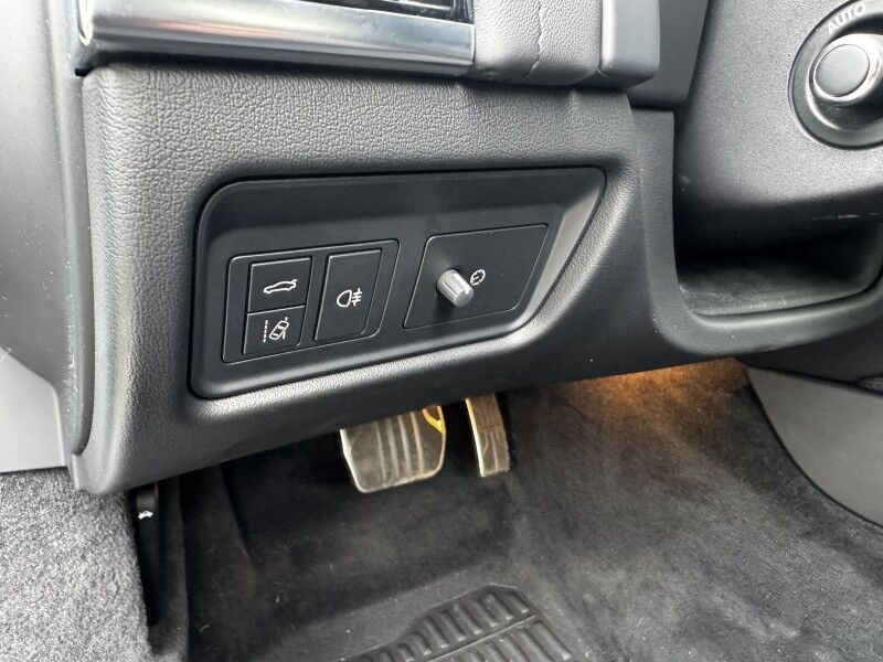 2021 Jaguar F-TYPE P300 Willow Grove PA