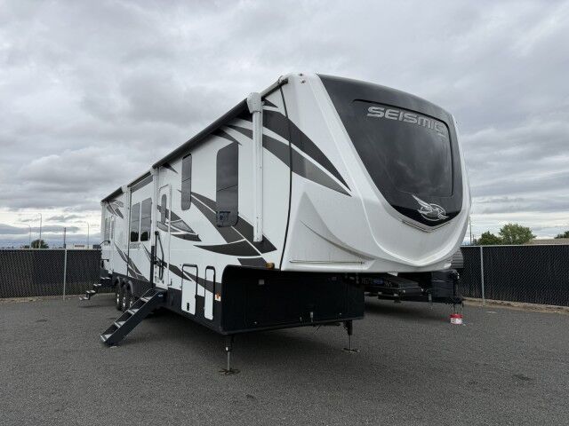 2021 Jayco Seismic 4113
