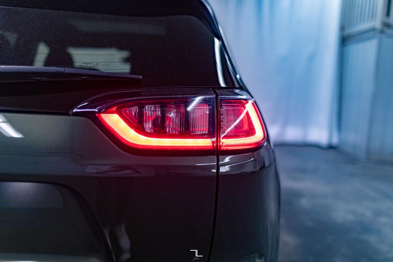 2021 Jeep Cherokee 4x4 80th Anniversary Leather Roof Nav Red Deer AB