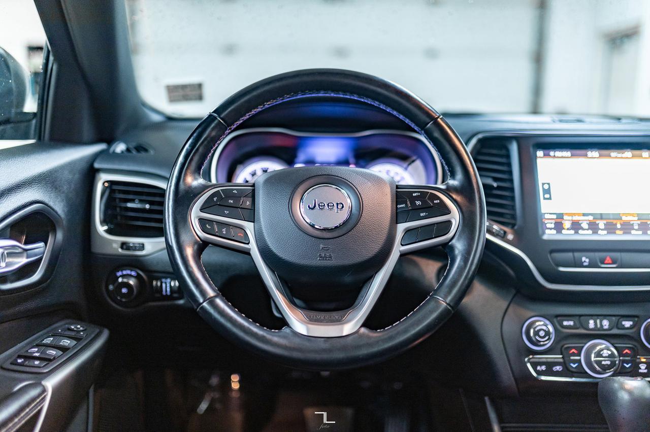 2021 Jeep Cherokee 4x4 80th Anniversary Leather Roof Nav Red Deer AB