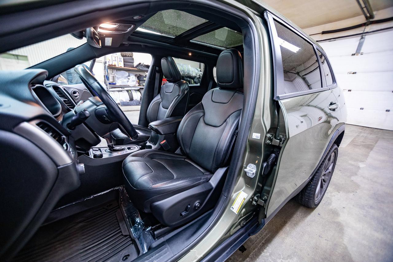 2021 Jeep Cherokee 4x4 80th Anniversary Leather Roof Nav Red Deer AB